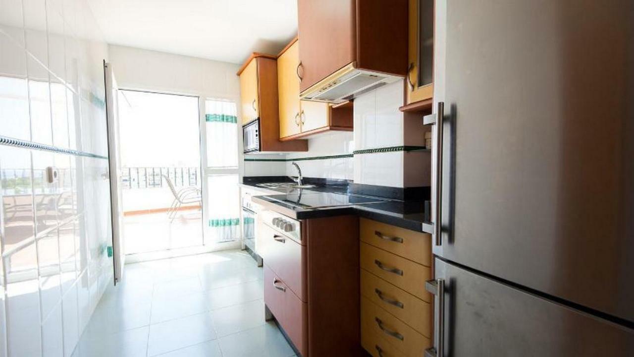 Atico Olimpo Apartment Torre Del Mar Luaran gambar