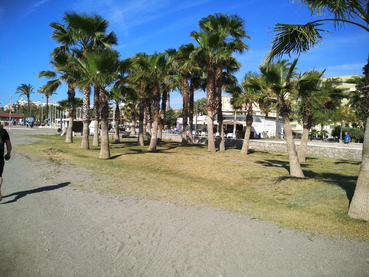 Atico Olimpo Apartment Torre Del Mar Luaran gambar